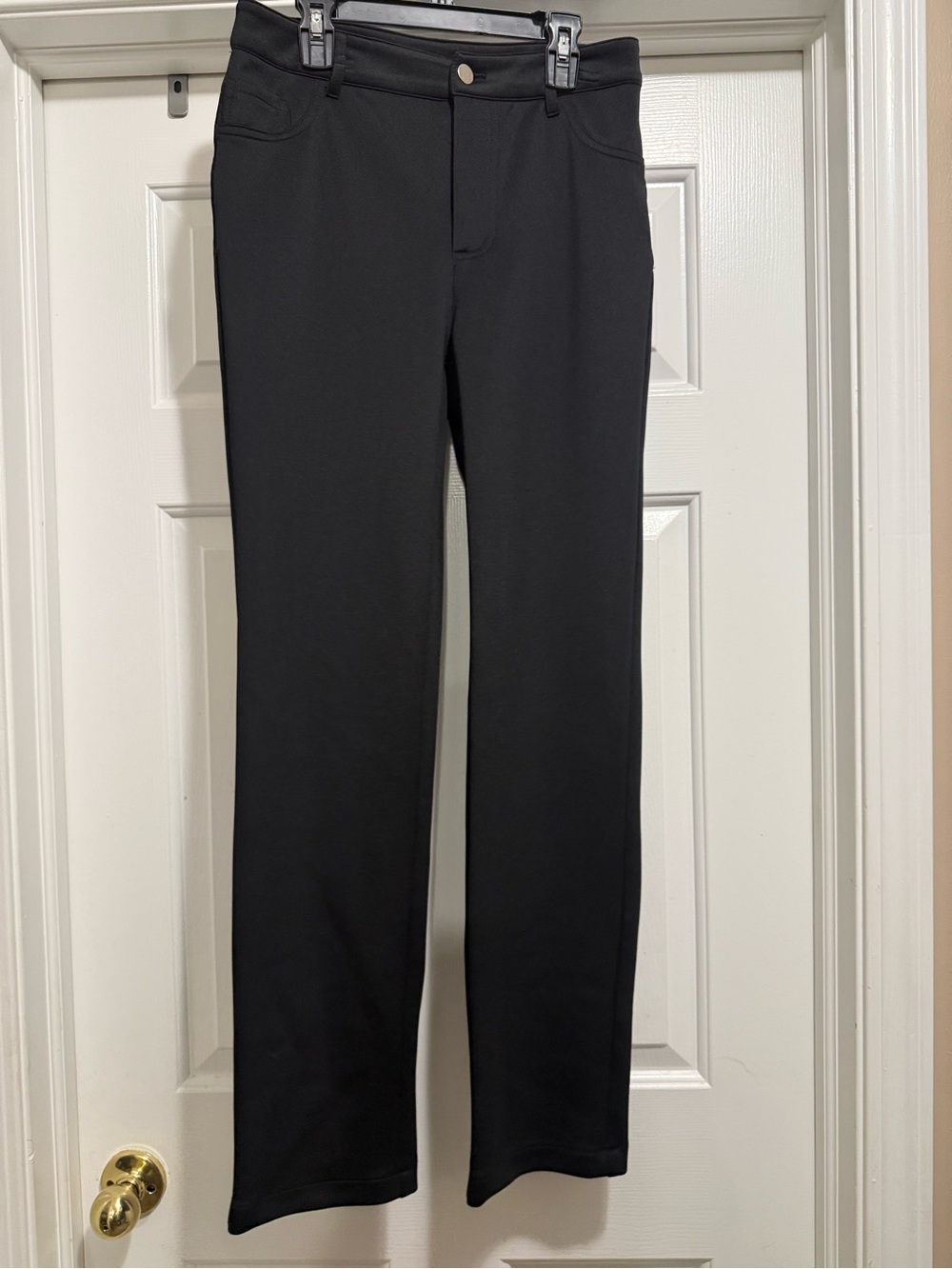 Women’s Bar III Black Stretch Straight-Leg Pants (Women’s Size: 6)
